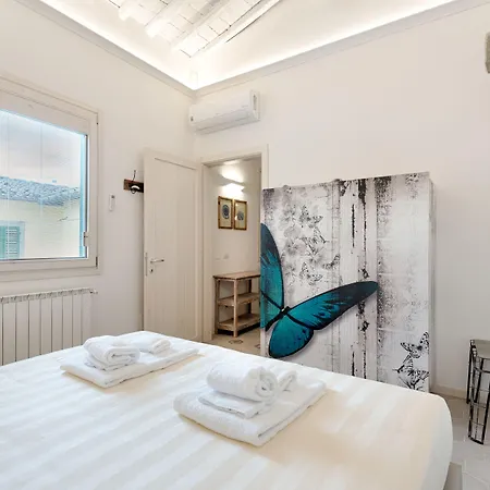 Giglio Oro By Mmega Daire *